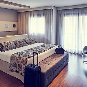 **** Hotel Mercure Pamplona Brasil